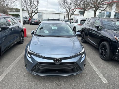 New 2026 Toyota Corolla LE image 2