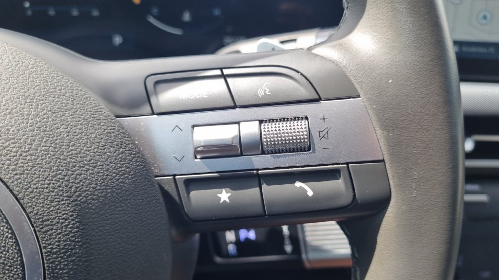 Certified 2024 Hyundai Sonata SEL w/ Convenience Package FWD image 22