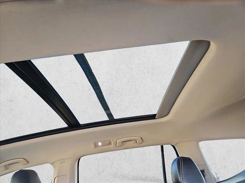 Used 2023 Volkswagen Atlas SEL R-Line image 20