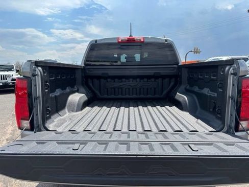 Certified 2024 Chevrolet Colorado ZR2 w/ Technology Package AWD/4WD image 21