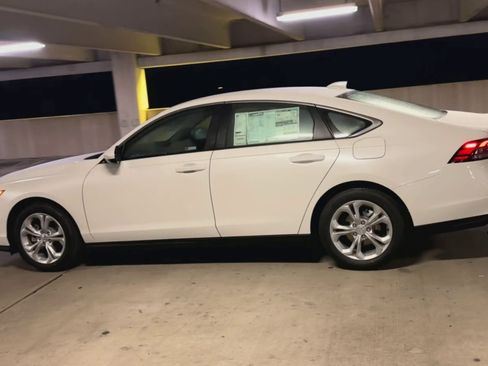 Used 2024 Honda Accord LX image 16