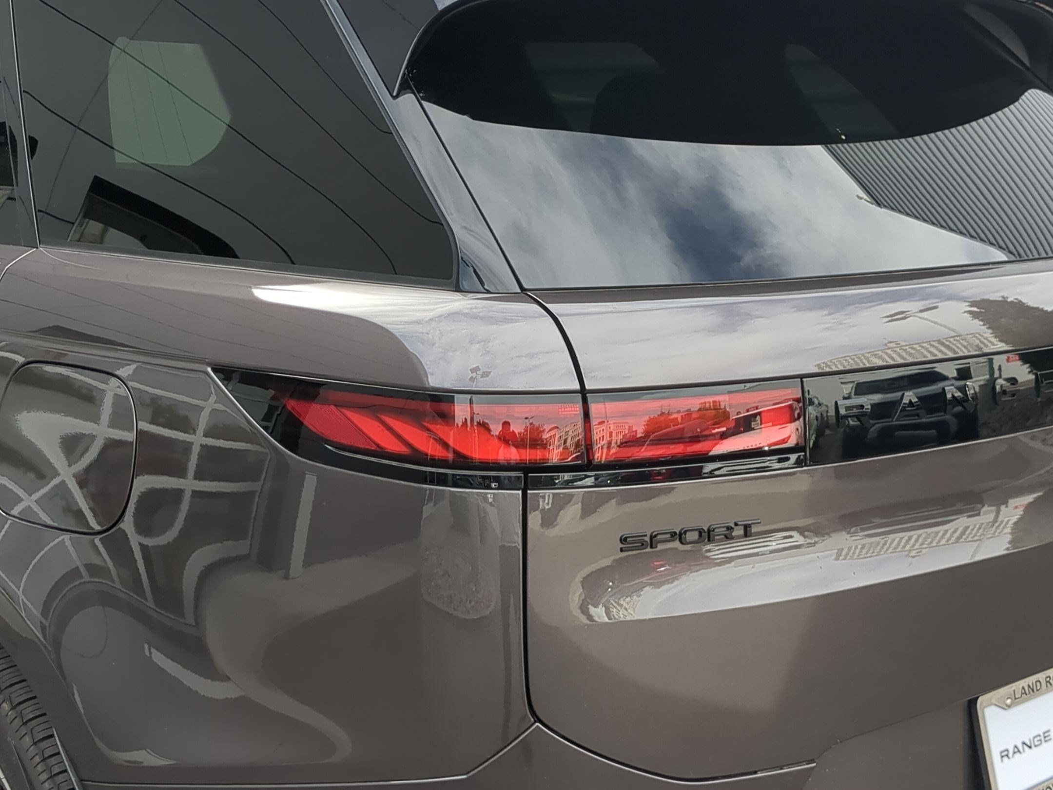 New 2026 Land Rover Range Rover Sport Dynamic SE AWD/4WD image 11