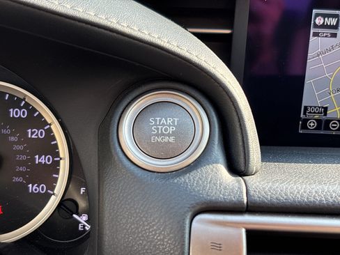 Used 2016 Lexus IS 200t RWD image 30