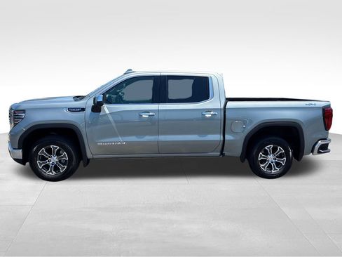 Used 2026 GMC Sierra 1500 SLT AWD/4WD image 2