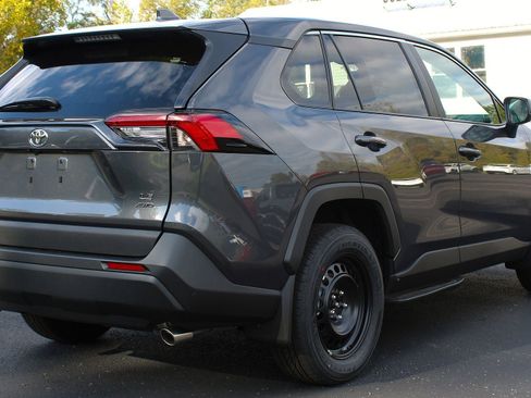 New 2025 Toyota RAV4 LE image 5