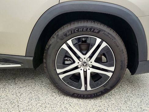 Used 2023 Mercedes-Benz GLS 450 4MATIC image 9