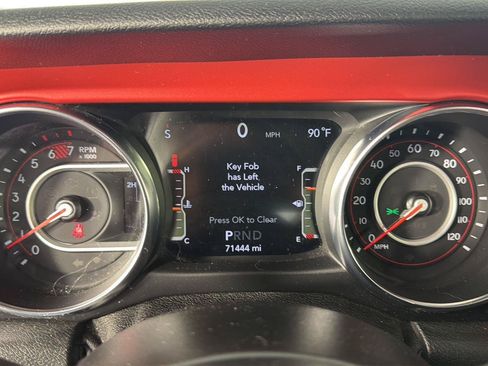 Used 2021 Jeep Wrangler Unlimited Rubicon w/ LED Lighting Group AWD/4WD image 11