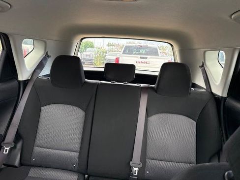 Used 2025 Kia Soul LX w/ LX Technology Package FWD image 12
