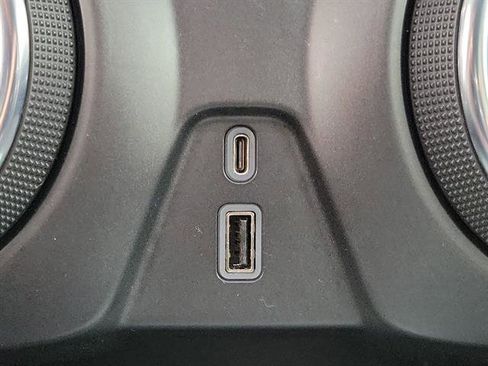 Used 2021 Chevrolet Blazer LT image 27