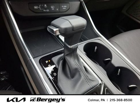 New 2026 Kia Carnival EX FWD image 14