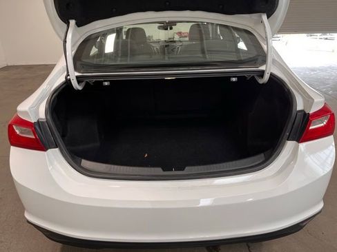 Used 2023 Chevrolet Malibu LT image 16