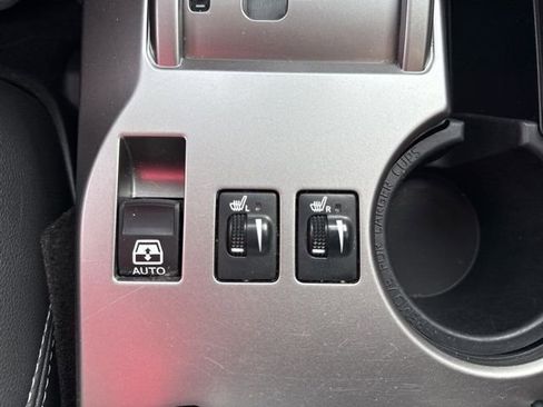 Used 2023 Toyota 4Runner SR5 Premium w/ SR5 Premium Package image 15