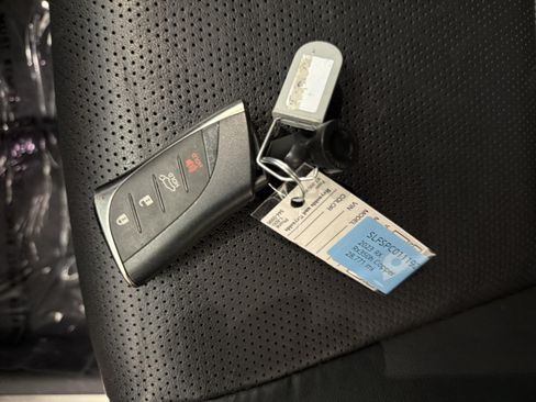 Used 2023 Lexus RX 350 w/ Cold Area Package AWD/4WD image 31