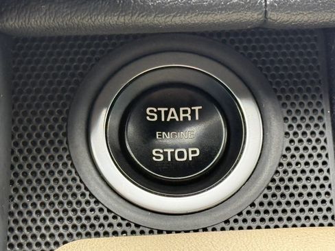 Used 2017 Land Rover Range Rover Sport HSE AWD/4WD image 26