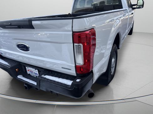 Used 2019 Ford F250 XL image 5
