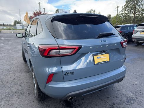 Certified 2023 Ford Escape ST-Line AWD/4WD image 10