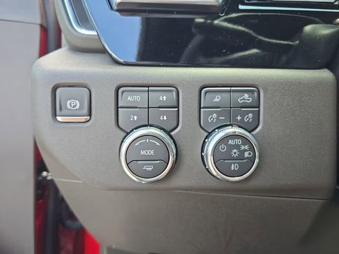 New 2026 GMC Sierra 2500 SLT w/ SLT Premium Package AWD/4WD image 22