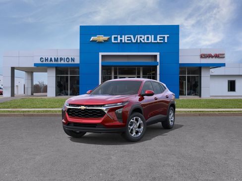 New 2026 Chevrolet Trax LS w/ LS Convenience Package FWD image 8