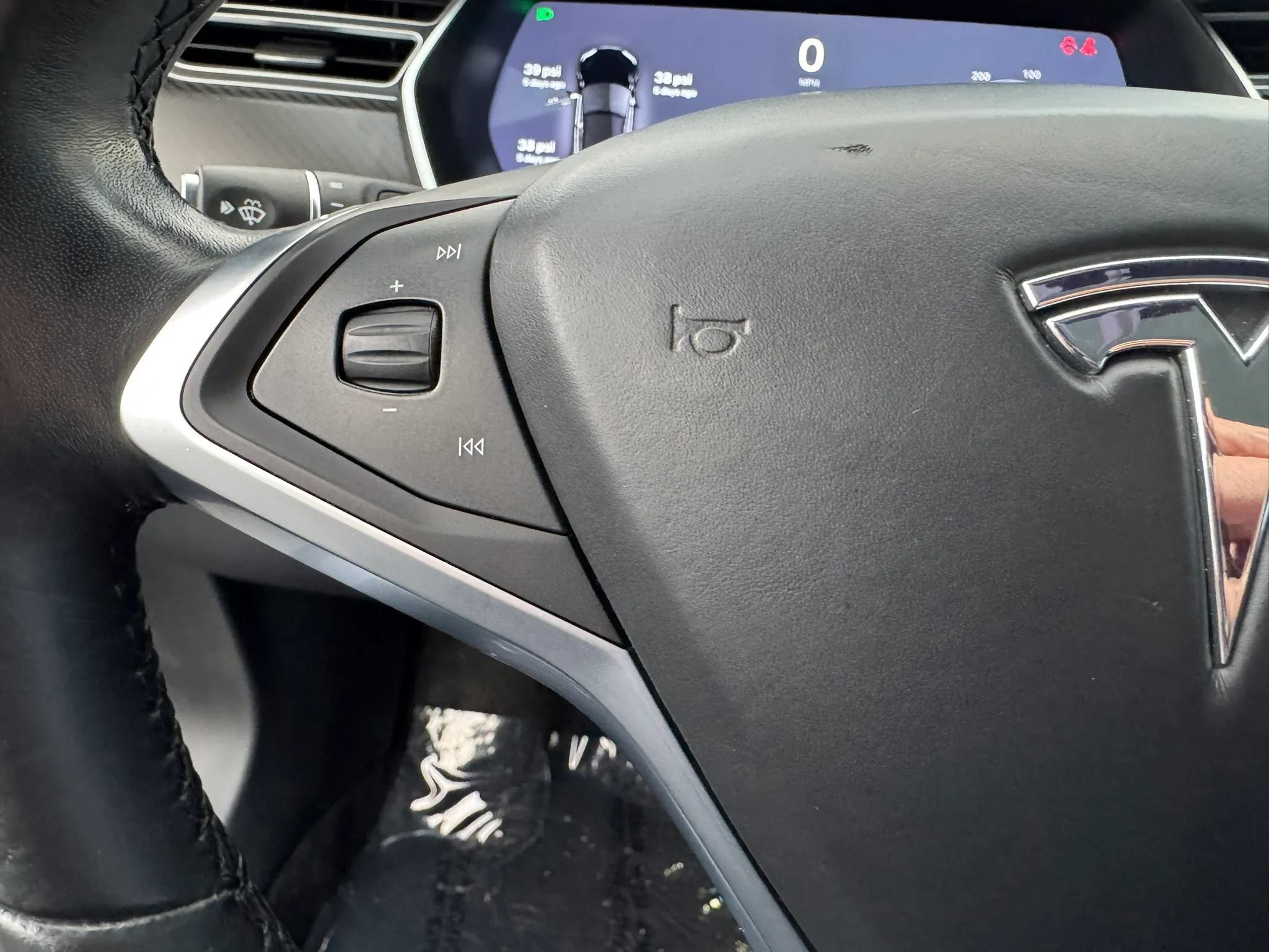 Used 2017 Tesla Model S 75D AWD/4WD image 31