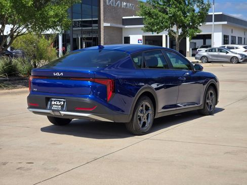 New 2026 Kia K4 FWD image 4
