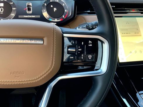 Used 2024 Land Rover Range Rover Sport SE image 24