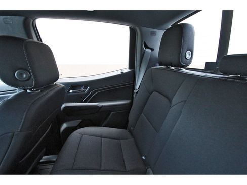 Used 2025 Chevrolet Colorado LT RWD image 13