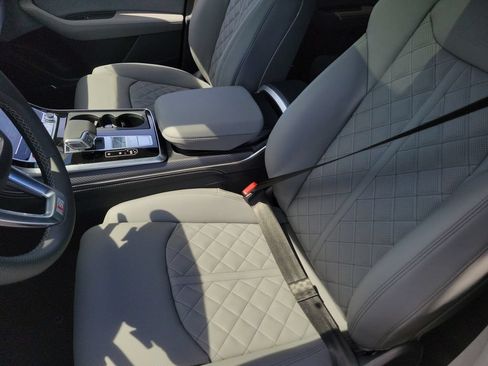 New 2026 Audi SQ8 Premium Plus AWD/4WD image 16
