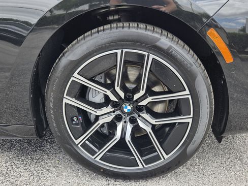 New 2026 BMW 740i xDrive image 9