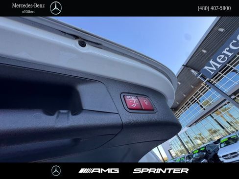 Certified 2025 Mercedes-Benz GLA 250 image 7