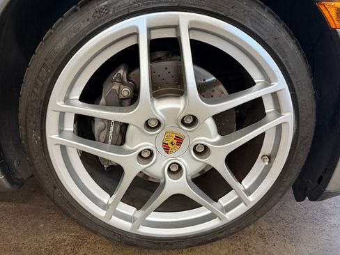 Used 2010 Porsche 911 Carrera image 23