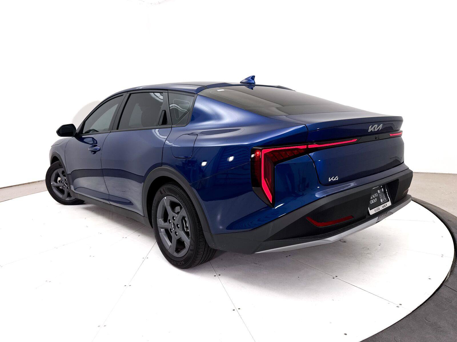 Used 2025 Kia K4 FWD image 2