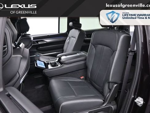 Used 2023 Jeep Grand Wagoneer Series II AWD/4WD image 31