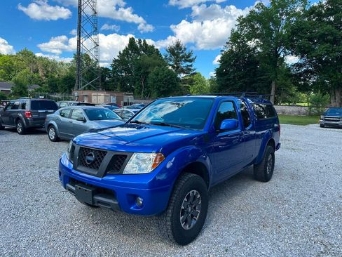 Used 2014 Nissan Frontier PRO-4X AWD/4WD image 1