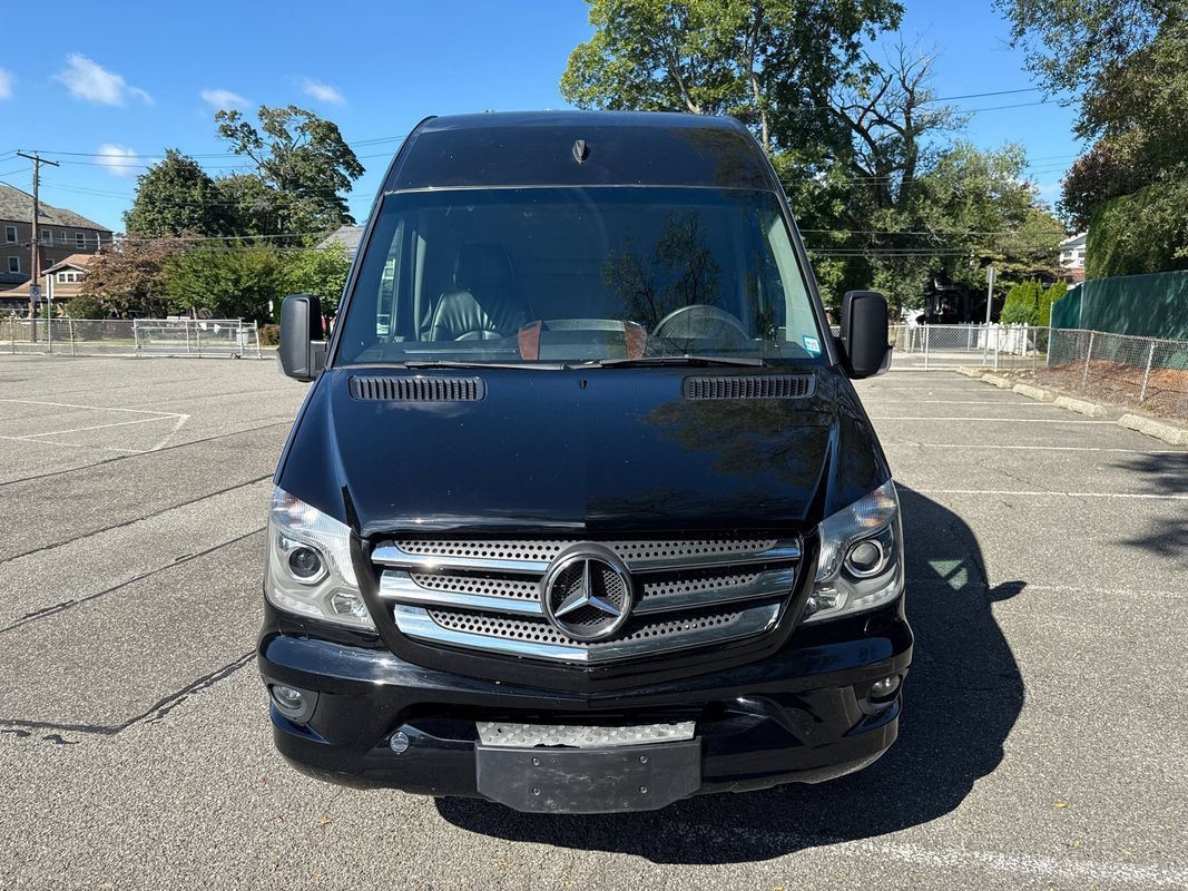 Used 2017 Mercedes-Benz Sprinter 2500 image 13