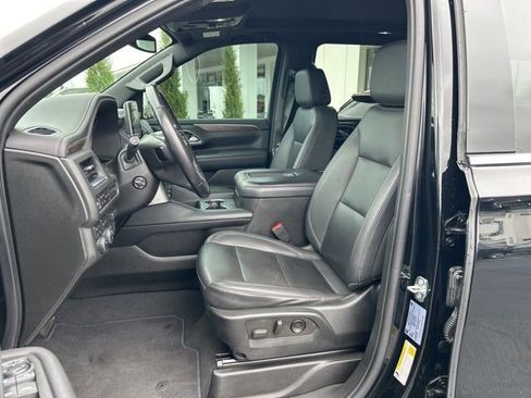 Used 2022 Chevrolet Tahoe LT w/ LT Signature Package AWD/4WD image 22