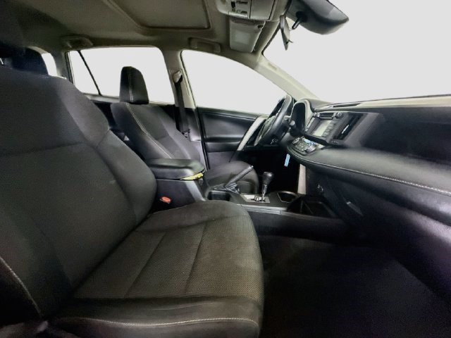 Used 2018 Toyota RAV4 XLE FWD image 27