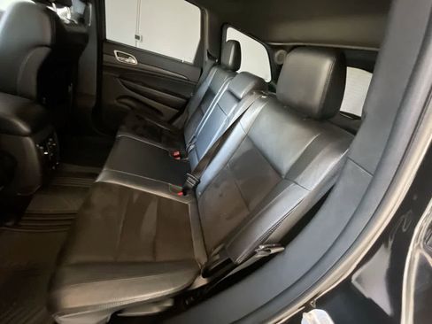 Used 2015 Jeep Grand Cherokee Altitude AWD/4WD image 22