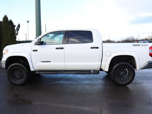 Certified 2017 Toyota Tundra SR5 image 8