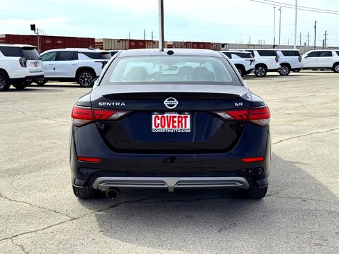 Used 2023 Nissan Sentra SR w/ SR Premium Package image 7
