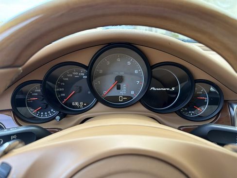 Used 2010 Porsche Panamera S RWD image 23