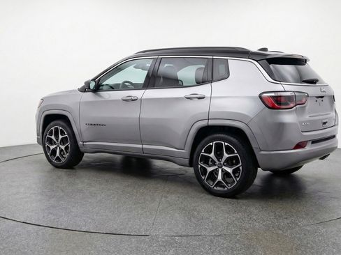 Used 2025 Jeep Compass Limited AWD/4WD image 6
