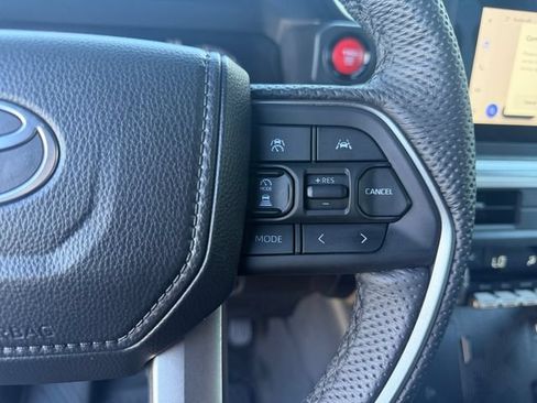 Certified 2025 Toyota Tacoma TRD Off-Road w/ TRD Off Road Upgrade Package AWD/4WD image 17