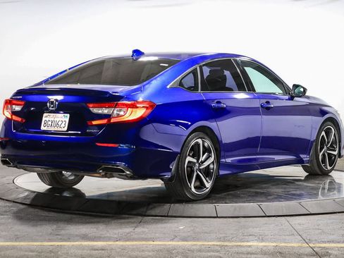 Used 2018 Honda Accord Sport image 4