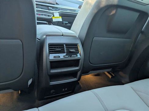 New 2026 BMW X5 xDrive40i w/ M Sport Package image 21