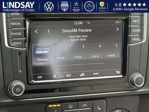 Used 2017 Volkswagen Jetta SE image 15