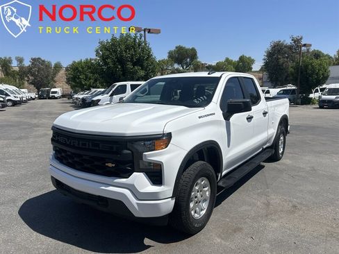 Used 2023 Chevrolet Silverado 1500 Custom RWD image 4