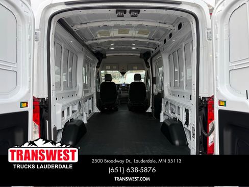Used 2023 Ford Transit 250 Medium Roof AWD image 12