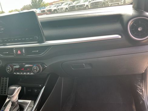 Used 2023 Kia Forte GT-Line w/ GT-Line Premium Package FWD image 22