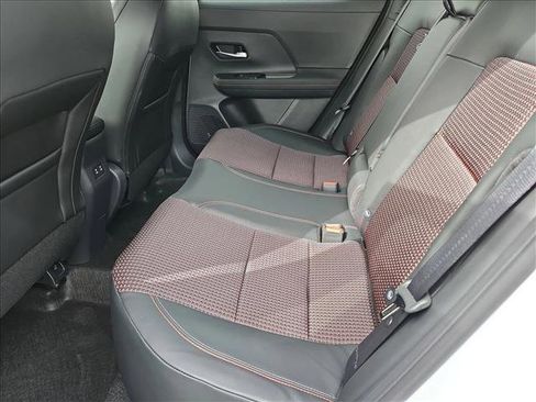 Used 2025 Nissan Kicks SR w/ Illumination Package image 15