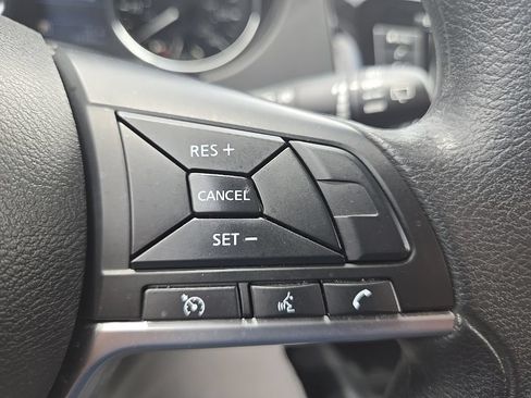 Used 2020 Nissan Rogue S AWD/4WD image 16